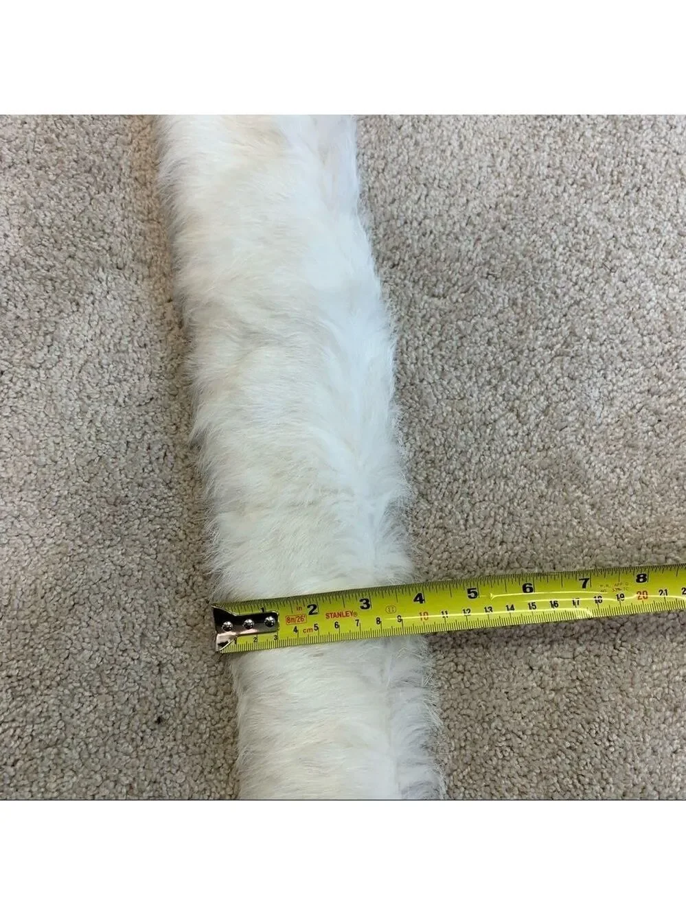 DANIER Ivory white rabbit fur ribbon collar